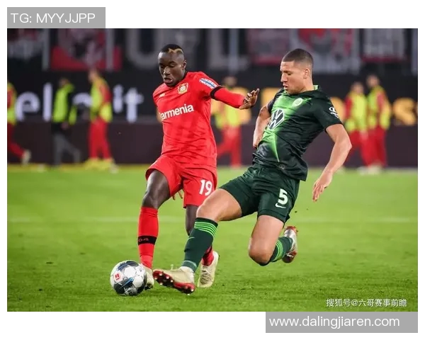 德甲榜首之争白热化强队保持不败形势严峻